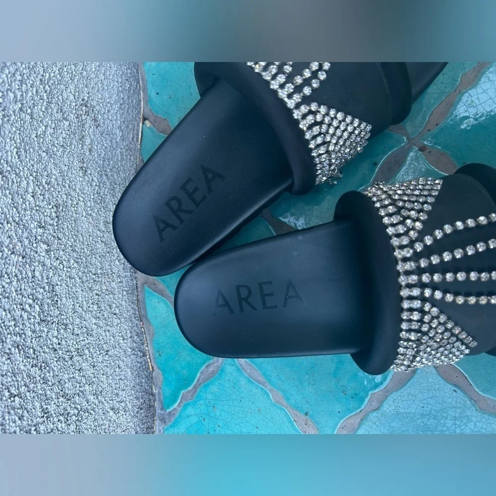 Area Crystal Fringe Platform Slides